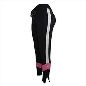 ❤️PINK Victoria’s Secret yoga pants!